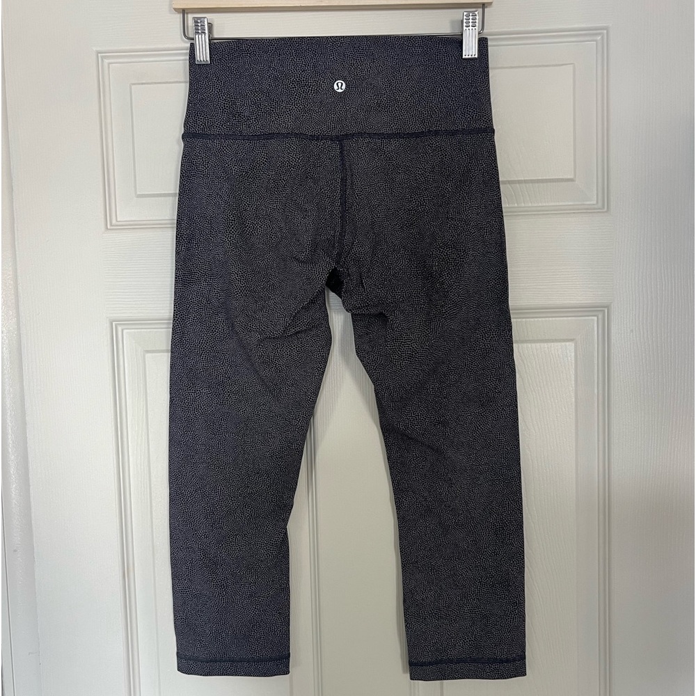 Cropped Lululemon leggings, Size 8